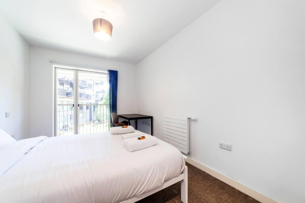 Stunning New 3 Bdr Duplex Wbalcony, East London Lejlighed Eksteriør billede